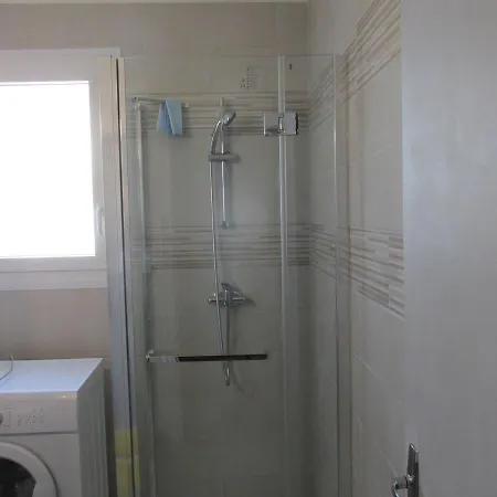 3 Apartment *
